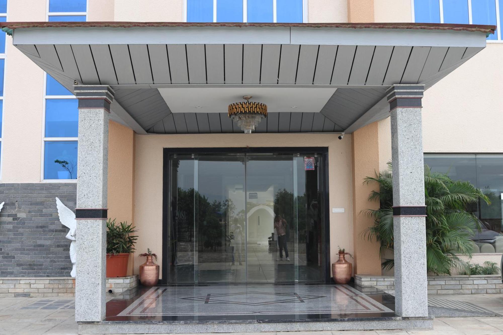 Galaxy Garden Resort Bharatpur  Exterior photo
