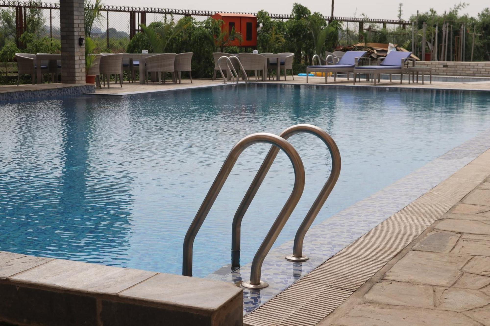 Galaxy Garden Resort Bharatpur  Exterior photo