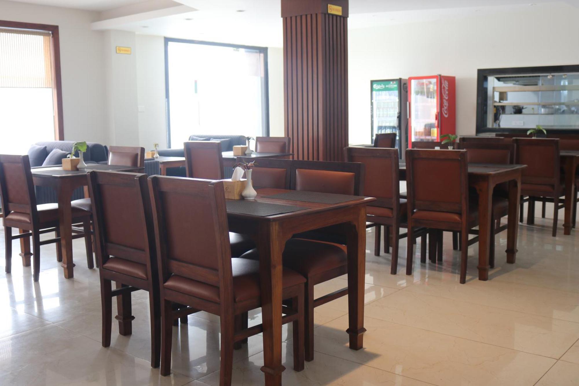 Galaxy Garden Resort Bharatpur  Exterior photo